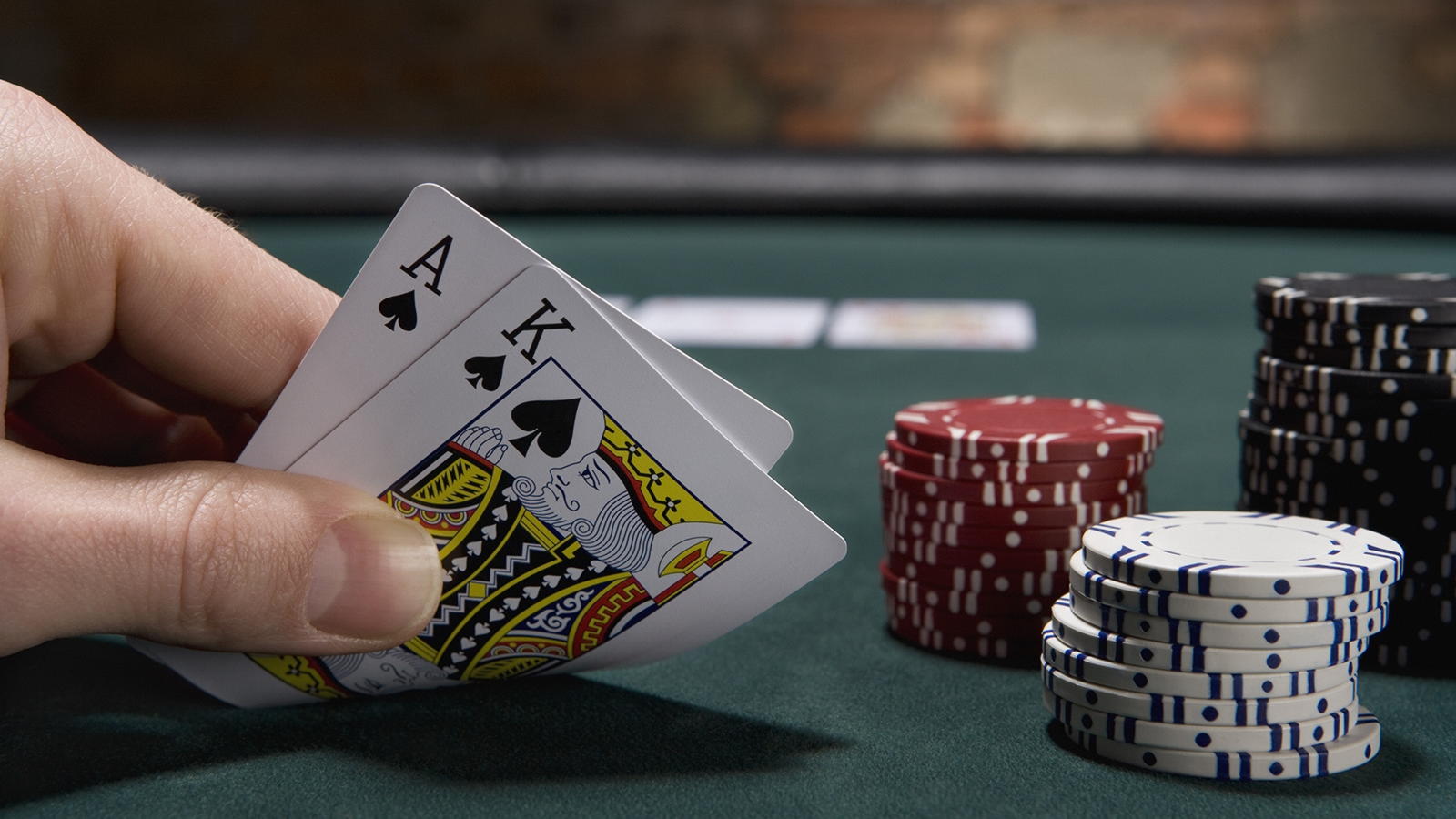 350% Welcome Bonus at Buzzluck Casino