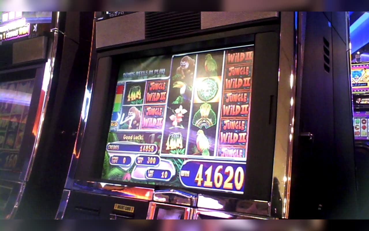 $475 Daily freeroll slot tournament at Leo Dubai Casino