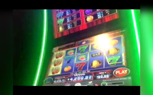 $100 casino chip at Rizk Casino