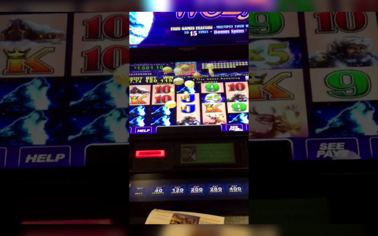 EUR 815 Tournament at Casino com