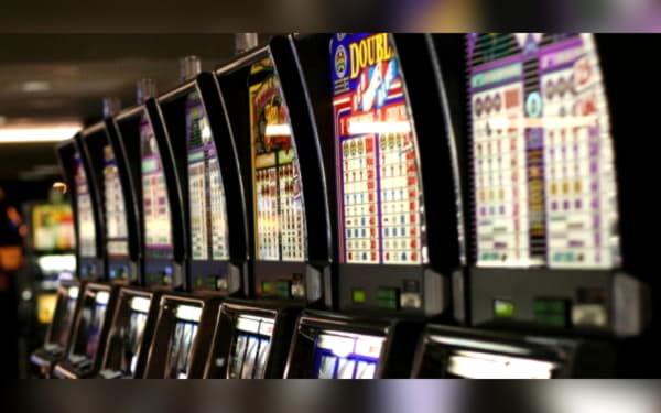 230 Loyalty Free Spins! at Vera and Jhon Casino