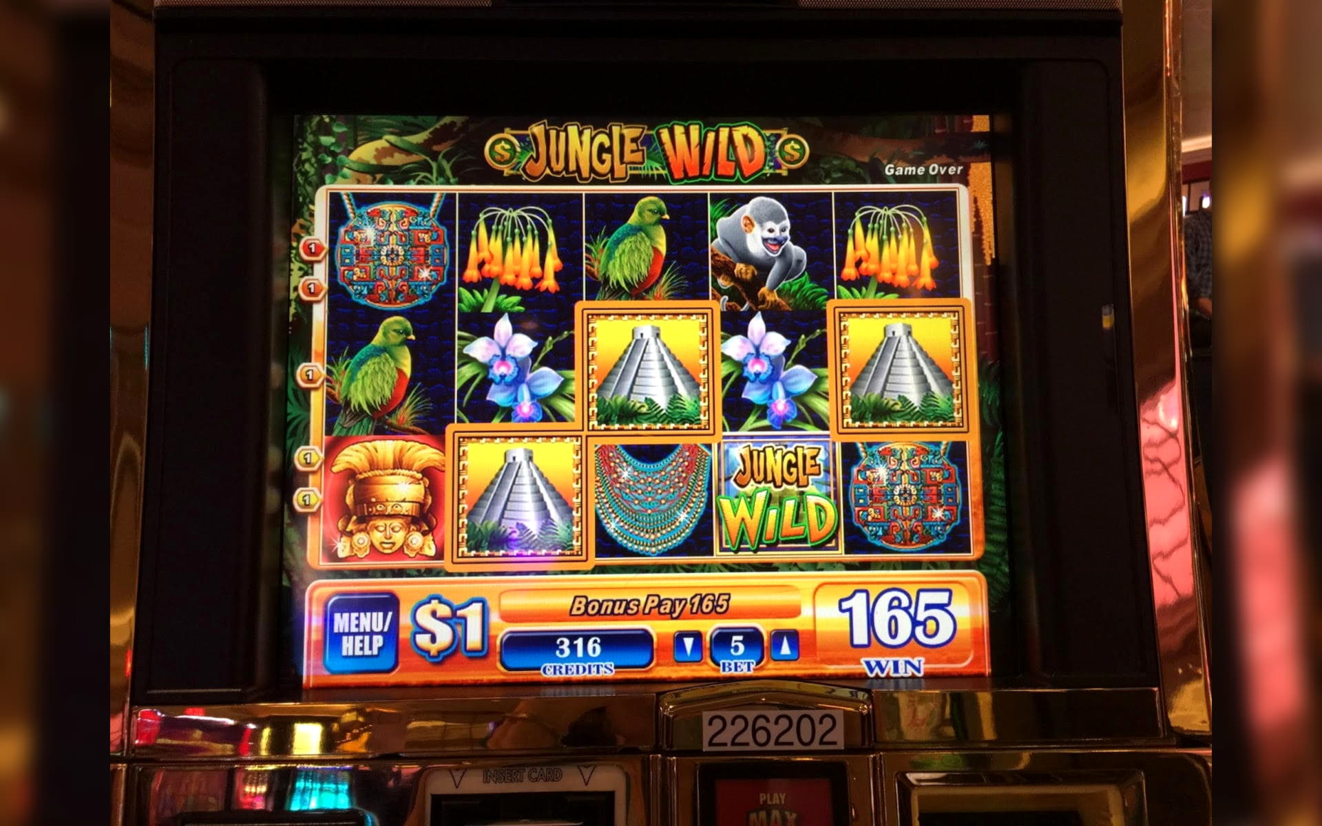 90 FREE SPINS at Alf Casino
