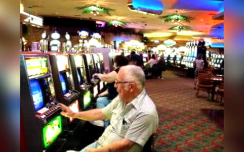 €310 Daily freeroll slot tournament at Casino Luck