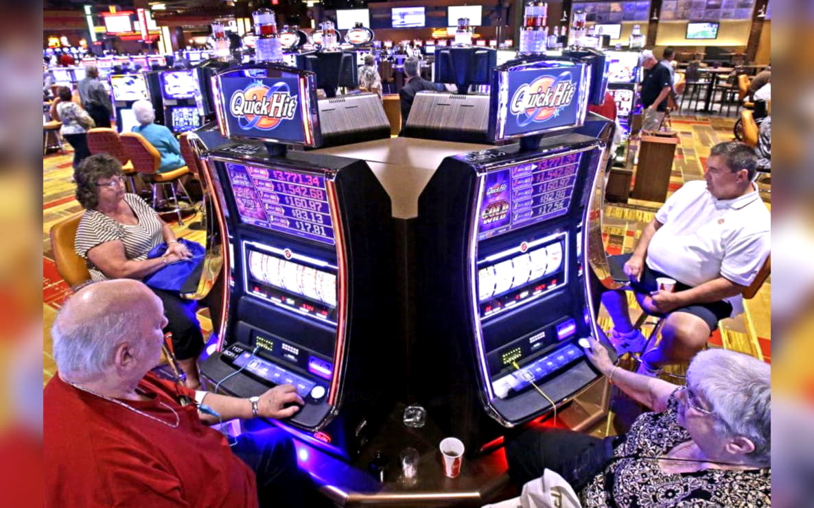 $99 Daily freeroll slot tournament at Vera and Jhon Casino