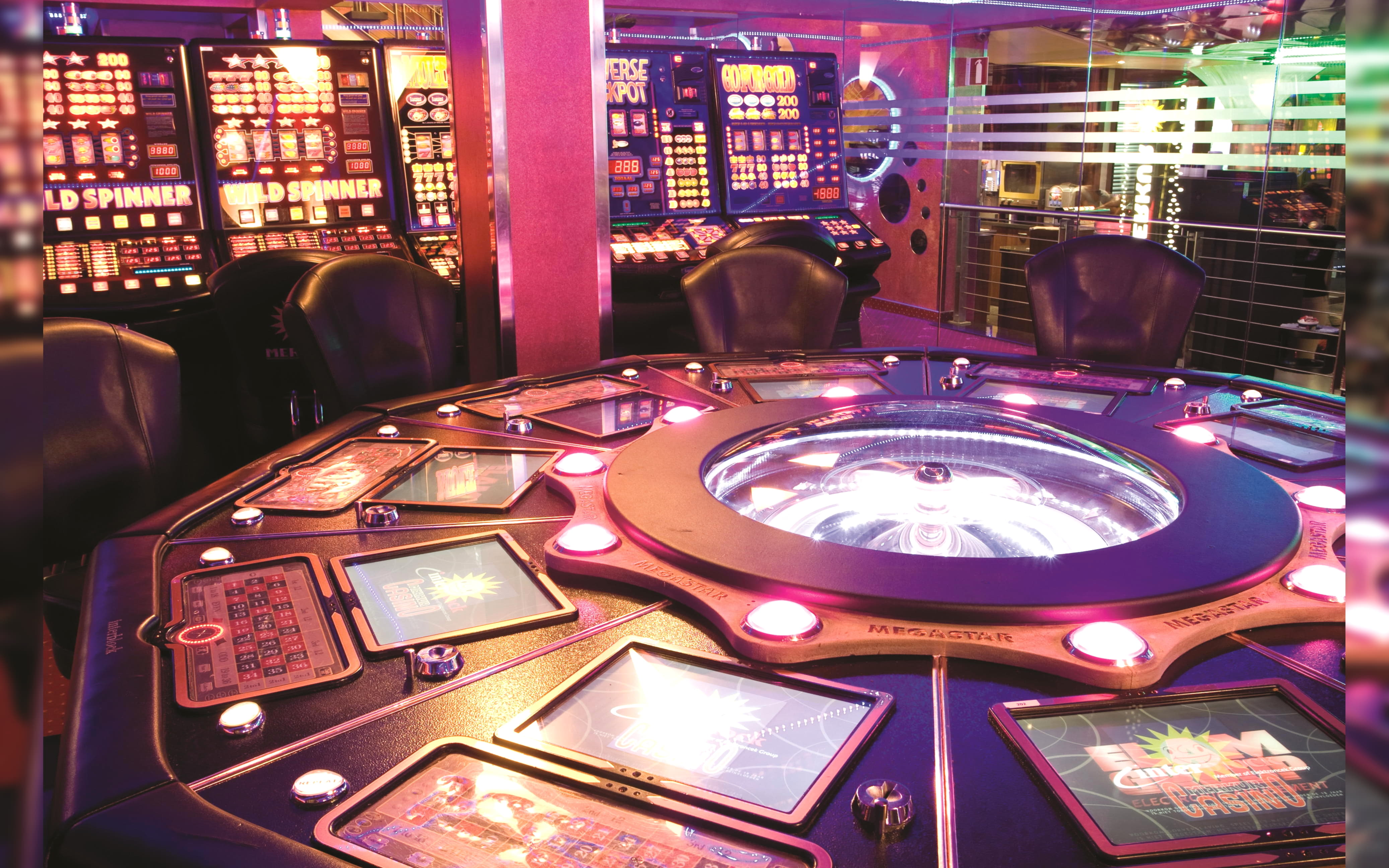 ﻿$405 free chip casino at Casino com