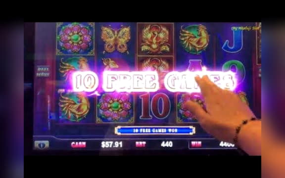 €230 Mobile freeroll slot tournament at BGO Casino