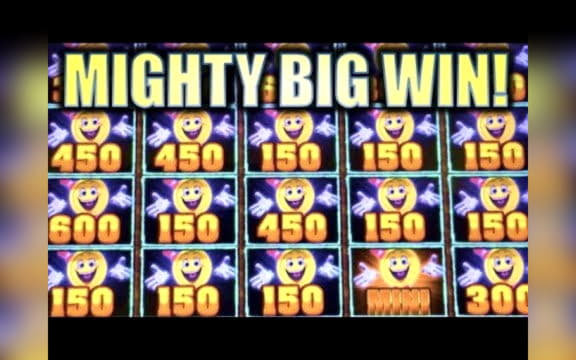 €2300 no deposit bonus at Spin Palace Casino