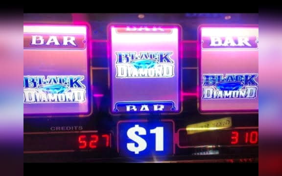 EUR 295 Mobile freeroll slot tournament at Casino Cruise