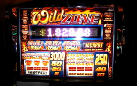 Eur 670 Daily freeroll slot tournament at Bet At Home Casino