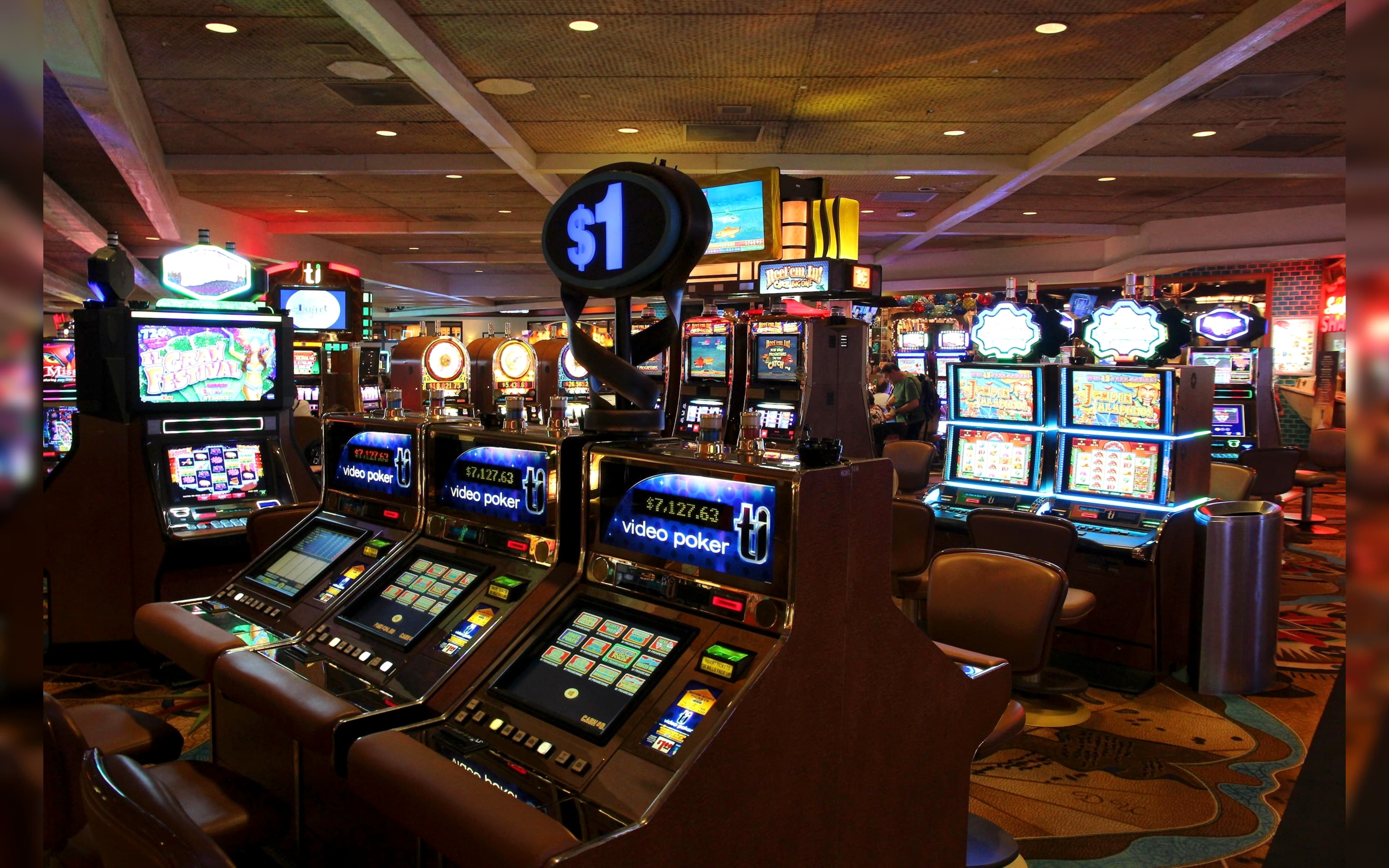 EURO 805 No deposit bonus code at Slots Million Casino