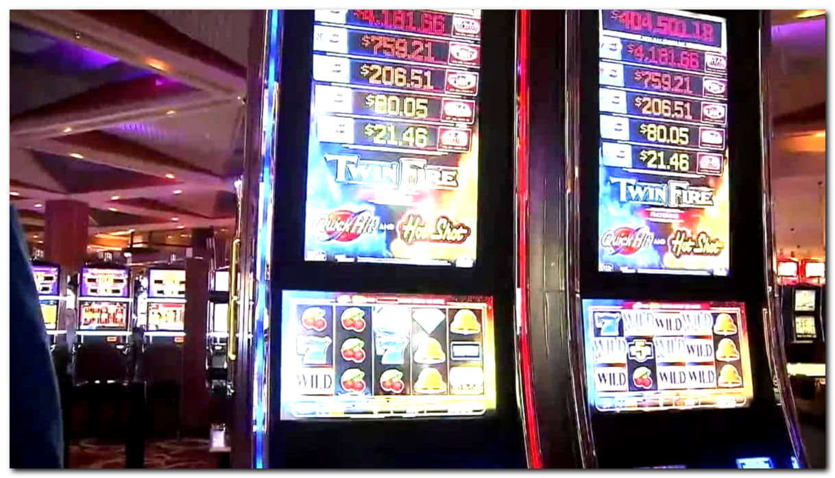 £300 FREE Chip at 7 Reels Casino