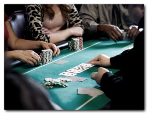 £490 Daily freeroll slot tournament at Slots Billion Casino