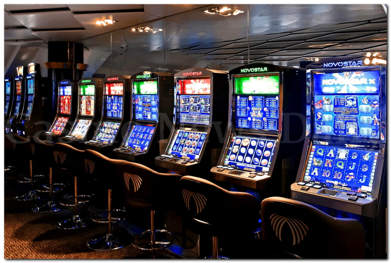 €690 Daily freeroll slot tournament at Bet At Home Casino