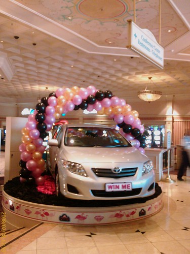 Flamingo Casino - Car to win
